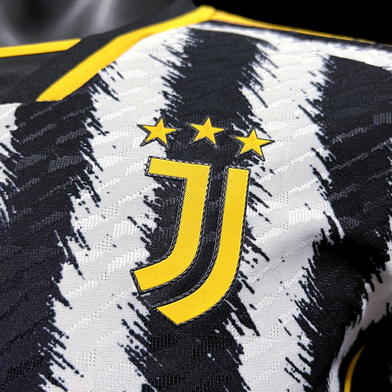 Juventus 23/24 home player version jersey