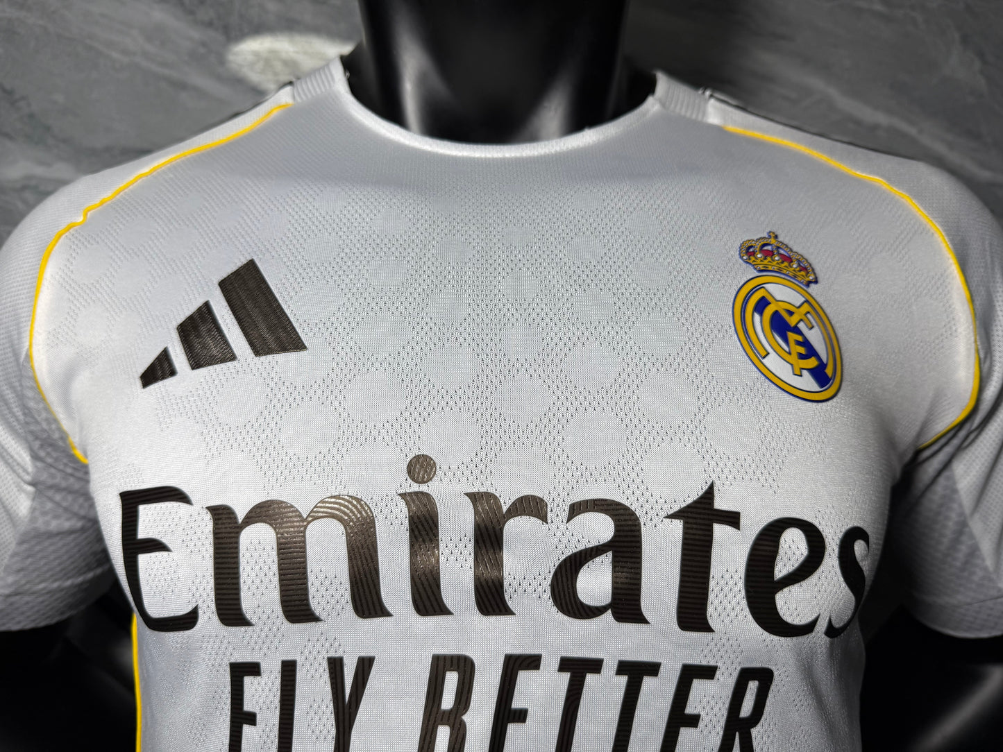 Real Madrid home 25/26 player version jersey