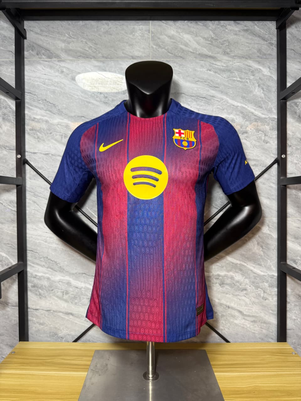 Barcelona home 25/26 player version jersey