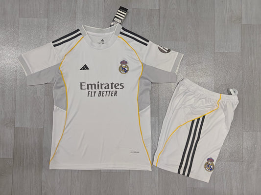 Real Madrid home 25-26 Fan version kit