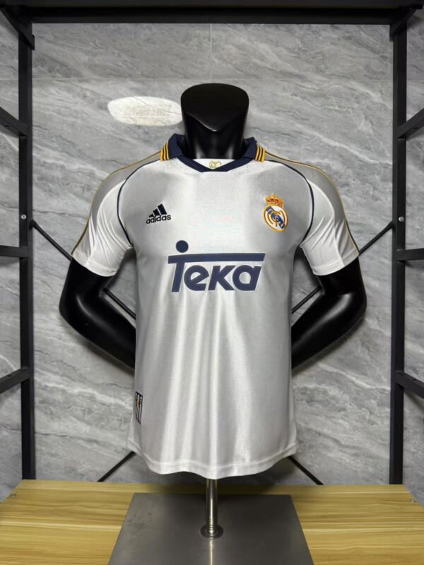 Real Madrid 1999/2000 retro away jersey